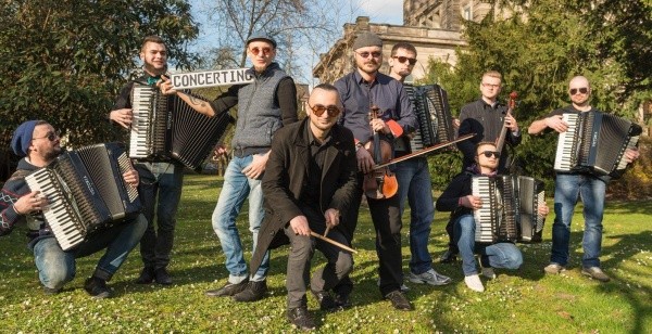"Operissima" îi aduce la Craiova pe celebrii acordeoniști de la "CONCERTINO"
