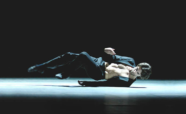 „Tango. Radio & Juliet”, spectacol de balet dedicat Zilei Mondiale a Artei